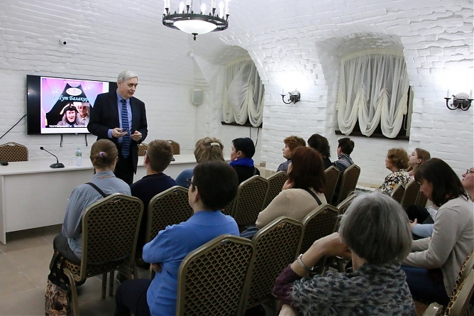 /images/cms/data/o_biblioteke/biblionoch_v_istoricheskoj_biblioteke_20_aprelya_2019_g/biblionoch_08_20_04.jpg